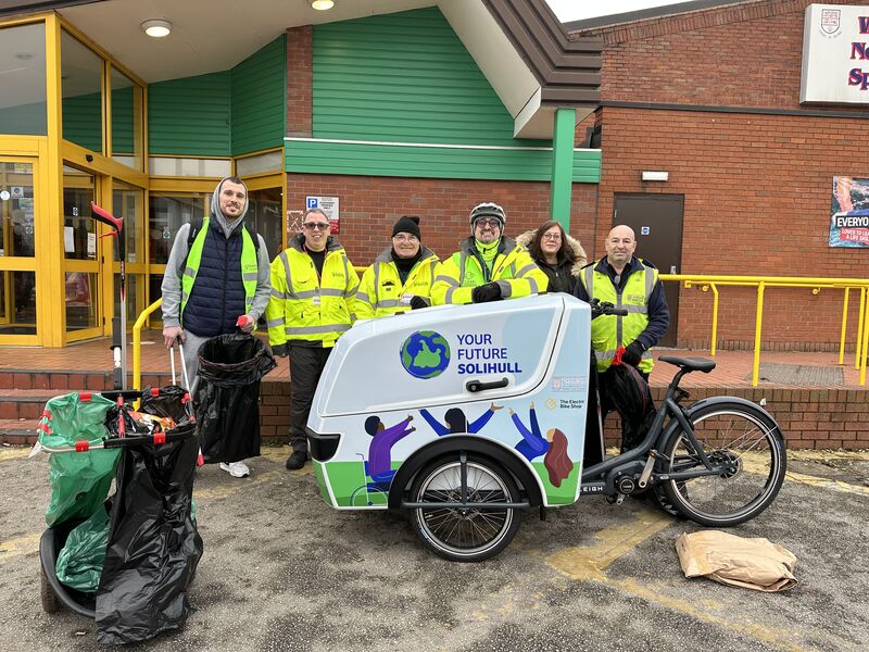 Solihull MBC E cargo bike does the heavy lifting at community litter pick